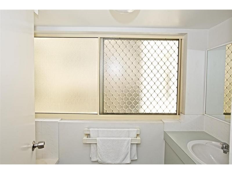 4/ 20 Warne Terrace, Kings Beach QLD 4551