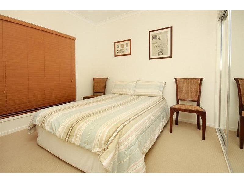 8 King Orchid Drive, Little Mountain QLD 4551