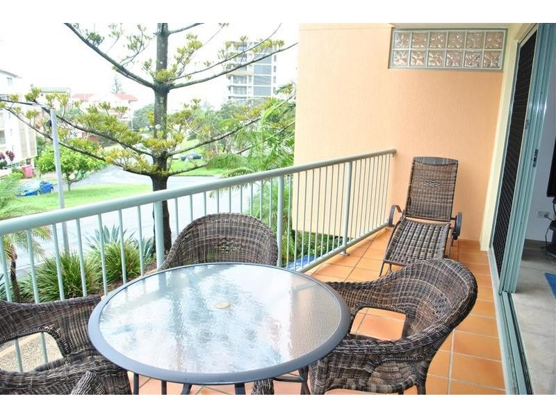 8/ 18 Mahia Terrace, Kings Beach QLD 4551