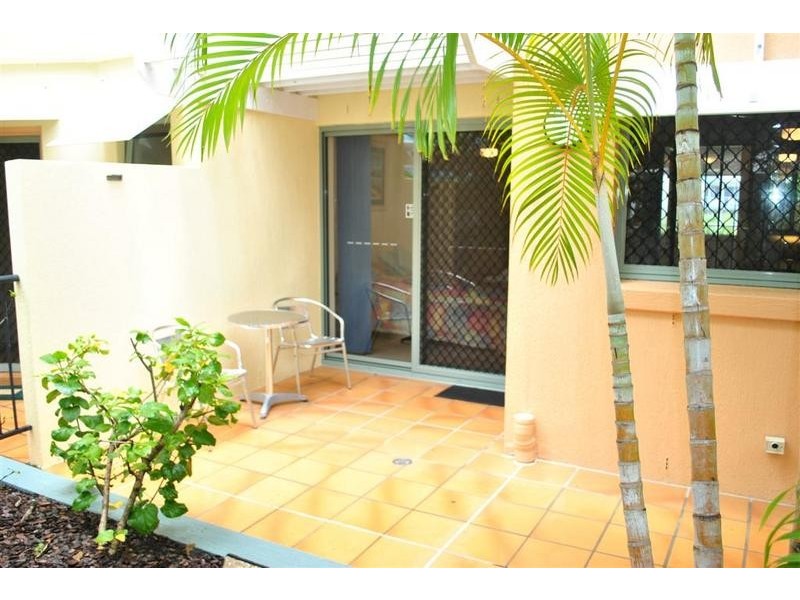8/ 18 Mahia Terrace, Kings Beach QLD 4551