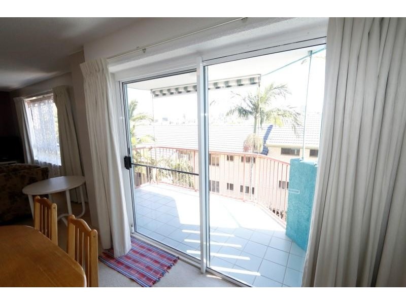 9/ 33 Burgess Street, Kings Beach QLD 4551