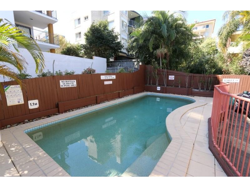 9/ 33 Burgess Street, Kings Beach QLD 4551