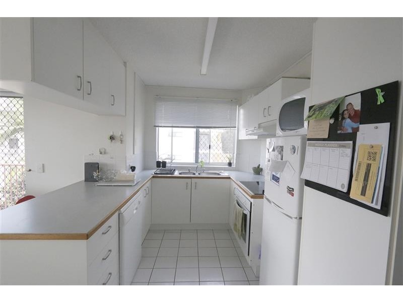 10/ 33 Burgess Street, Kings Beach QLD 4551