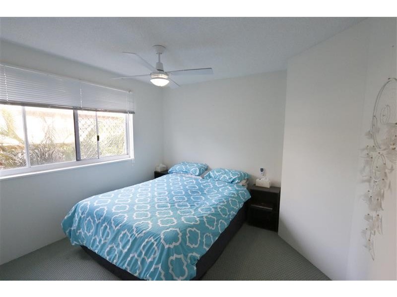 10/ 33 Burgess Street, Kings Beach QLD 4551