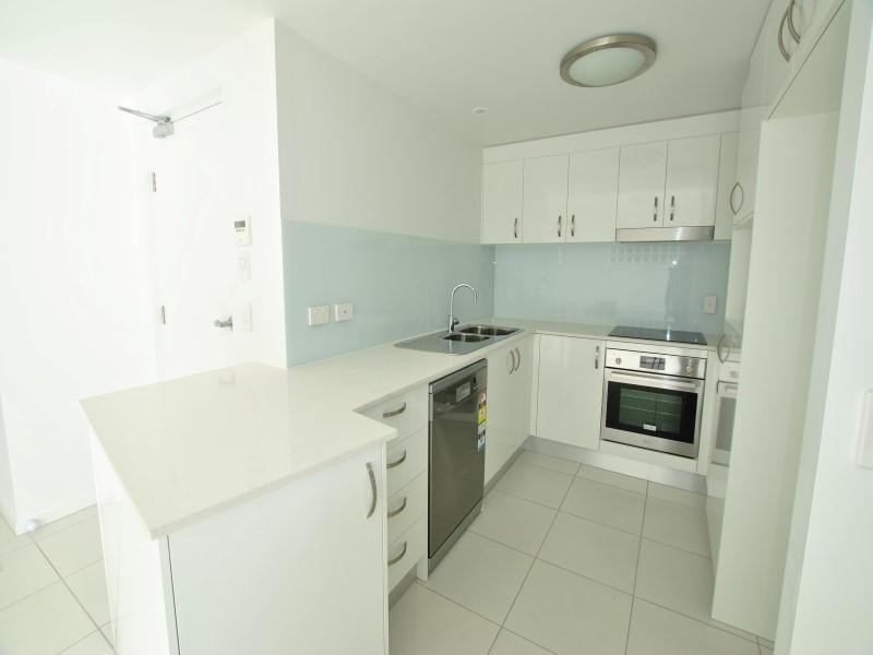 2/ 34 Headland Esplanade, Kings Beach QLD 4551