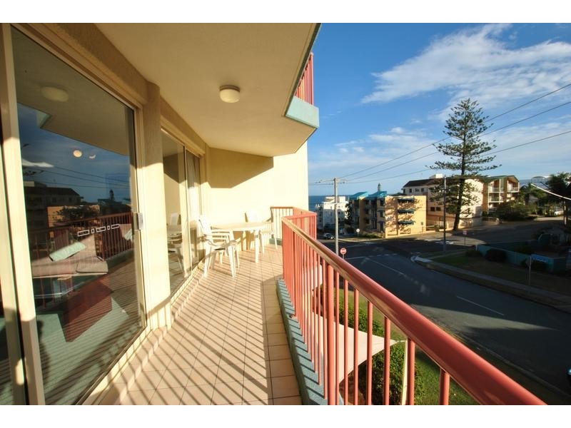 8/ 20 Warne Terrace, Kings Beach QLD 4551