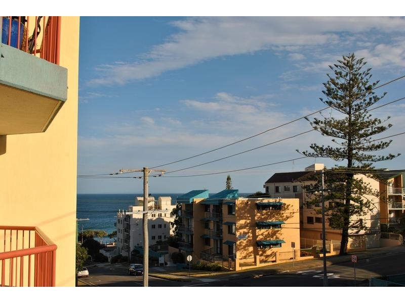 8/ 20 Warne Terrace, Kings Beach QLD 4551