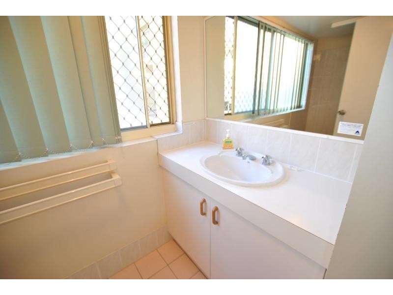 8/ 20 Warne Terrace, Kings Beach QLD 4551