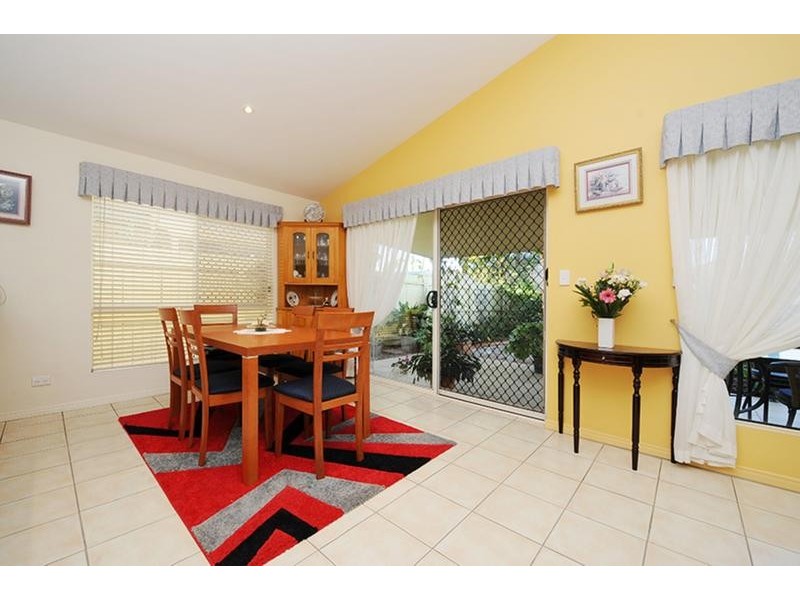 4 Kinross Court, Caloundra West QLD 4551