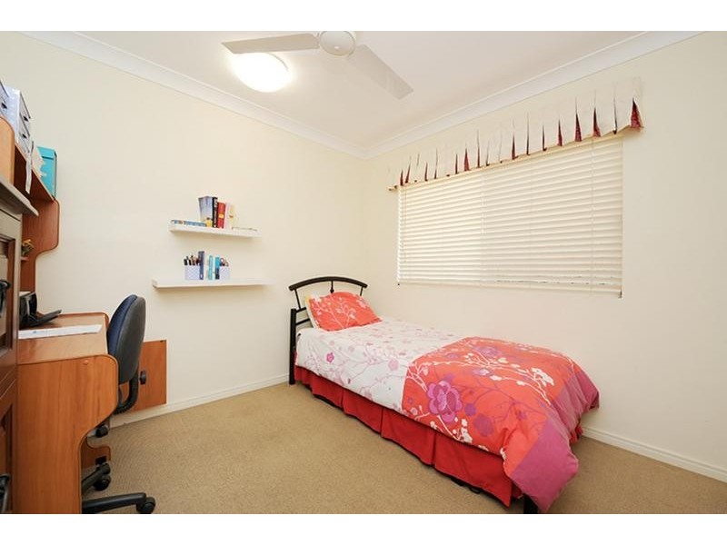 4 Kinross Court, Caloundra West QLD 4551