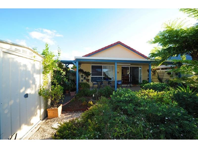 4 Kinross Court, Caloundra West QLD 4551