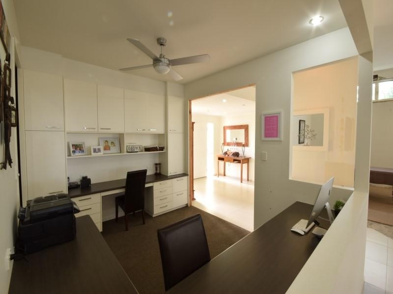 59 Koala Court, Little Mountain QLD 4551