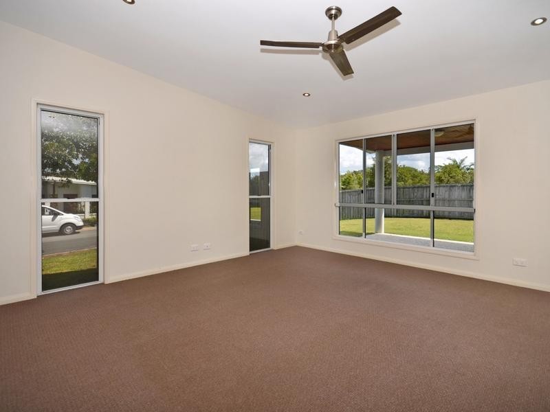 53 Kurrajong Crescent, Meridan Plains QLD 4551