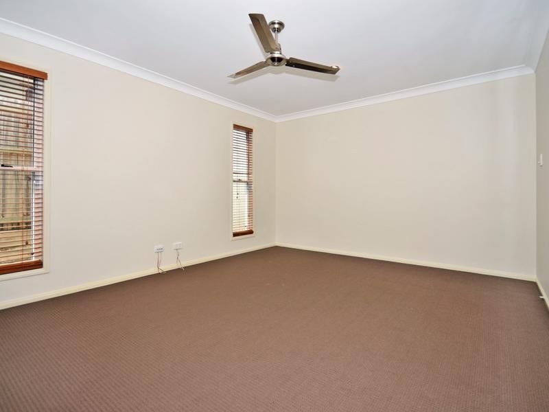 53 Kurrajong Crescent, Meridan Plains QLD 4551