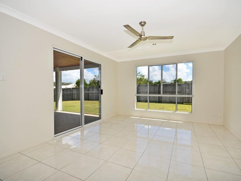 53 Kurrajong Crescent, Meridan Plains QLD 4551