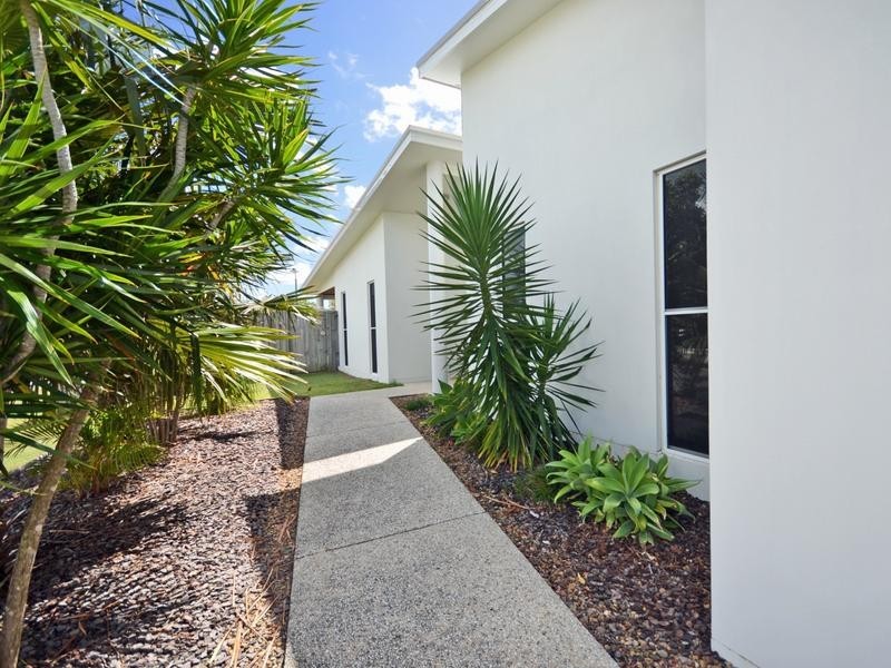 53 Kurrajong Crescent, Meridan Plains QLD 4551