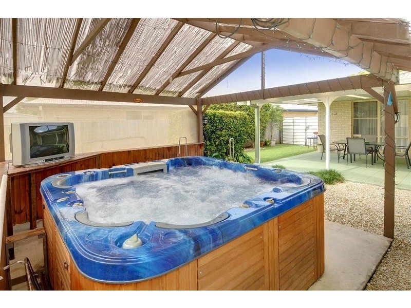 Little Mountain QLD 4551