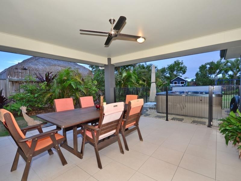 3 Landsdowne Street, Pelican Waters QLD 4551