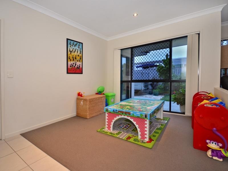 3 Landsdowne Street, Pelican Waters QLD 4551