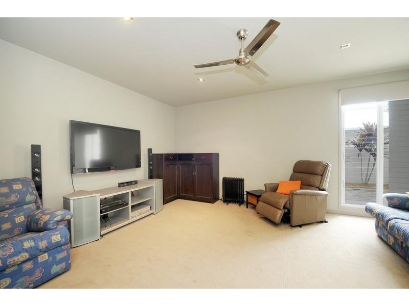 12 Landsdowne Street, Pelican Waters QLD 4551