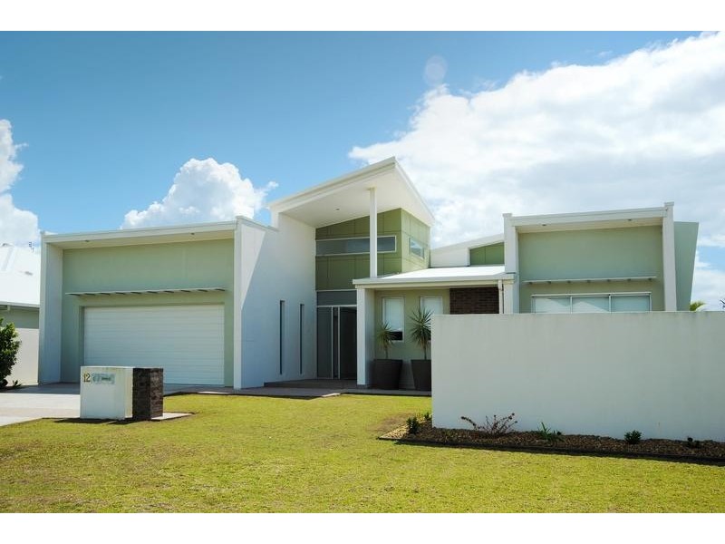 12 Landsdowne Street, Pelican Waters QLD 4551