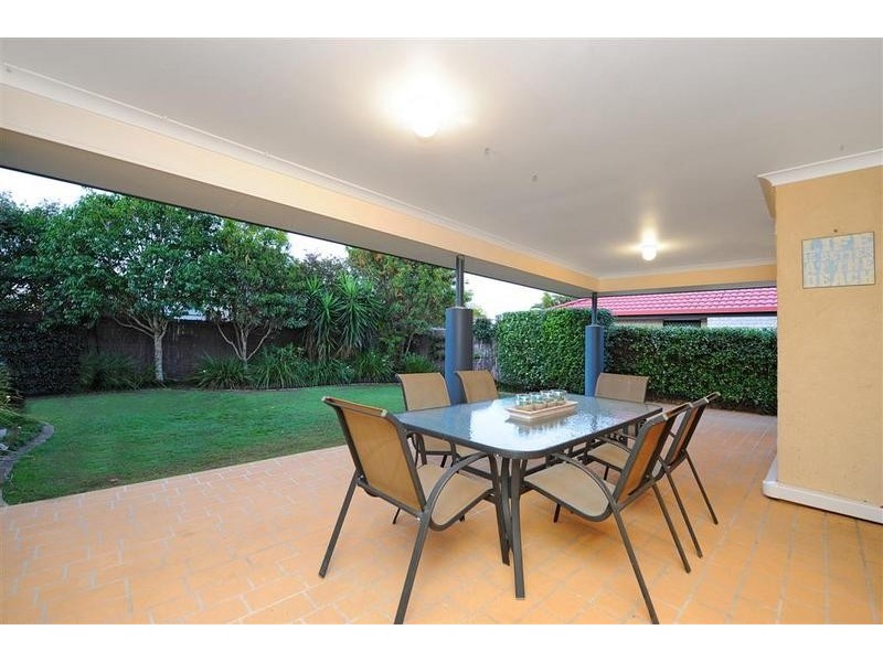 17 Lang Street, Pelican Waters QLD 4551