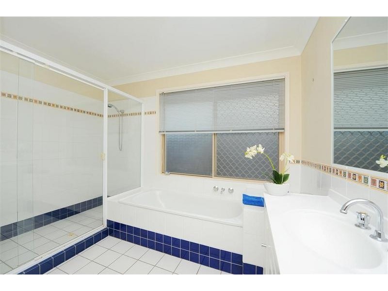 17 Lang Street, Pelican Waters QLD 4551