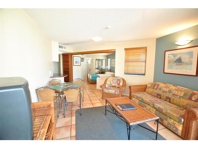 6/ 4 Tay Avenue, Caloundra QLD 4551