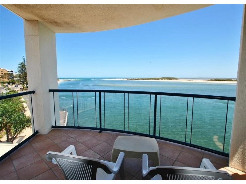 4 Tay Avenue, Caloundra QLD 4551