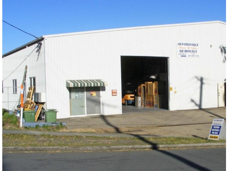 25 Latcham Drive, Caloundra West QLD 4551