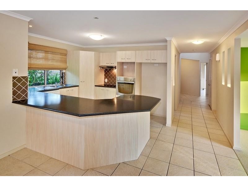 38 Latcham Drive, Little Mountain QLD 4551