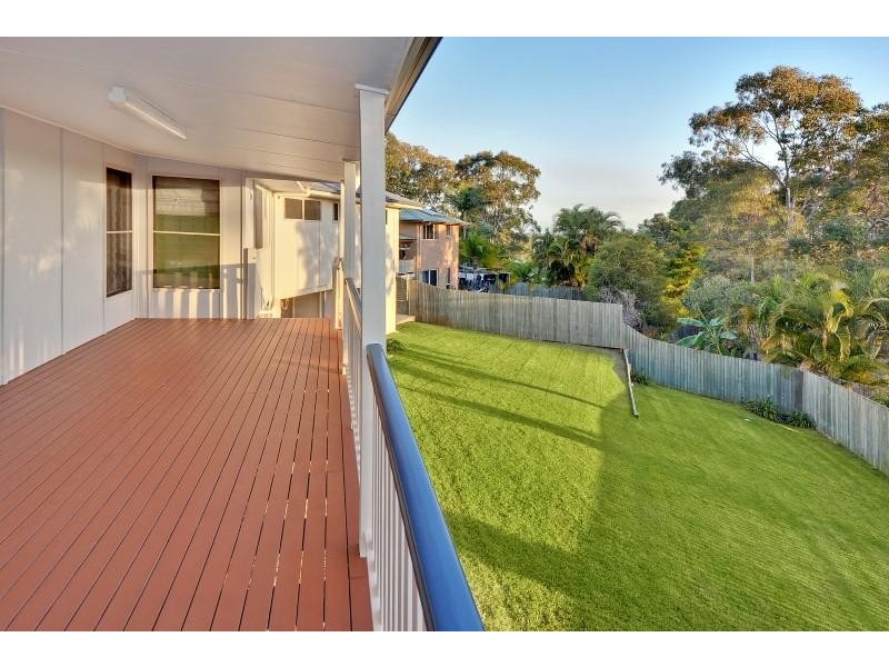 38 Latcham Drive, Little Mountain QLD 4551