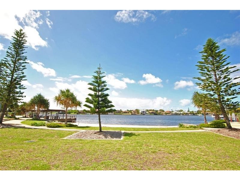 15/ 1 Grenada Way, Kawana Island QLD 4575