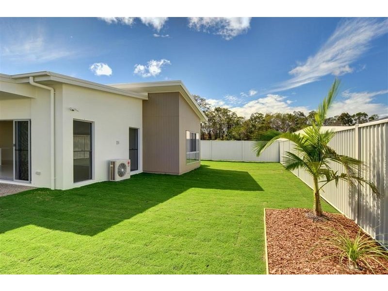 5 Leonie Court, Pelican Waters QLD 4551