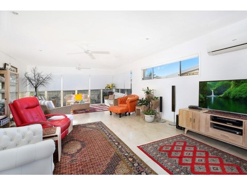 1&2/ 8 Leonie Court, Pelican Waters QLD 4551