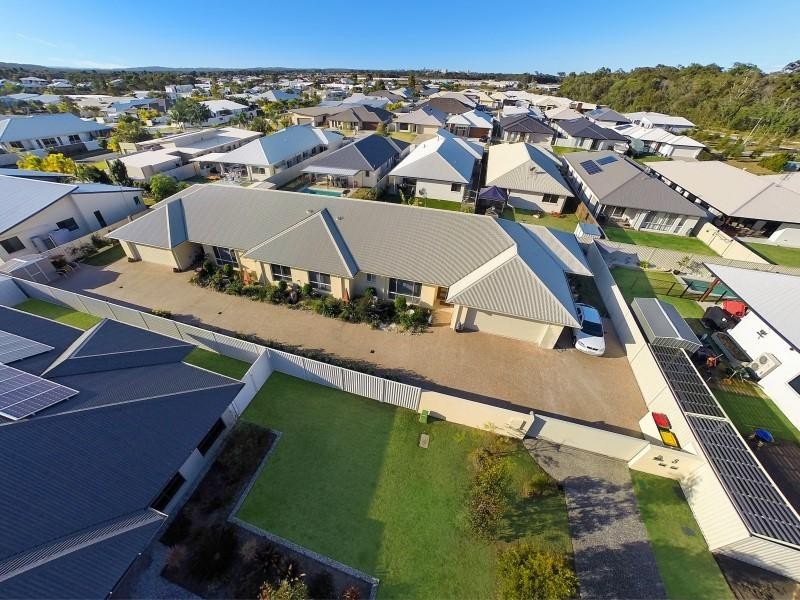 1&2/ 8 Leonie Court, Pelican Waters QLD 4551