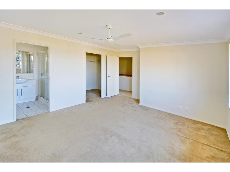 1 & 2/ 46 Liekefett Way, Little Mountain QLD 4551