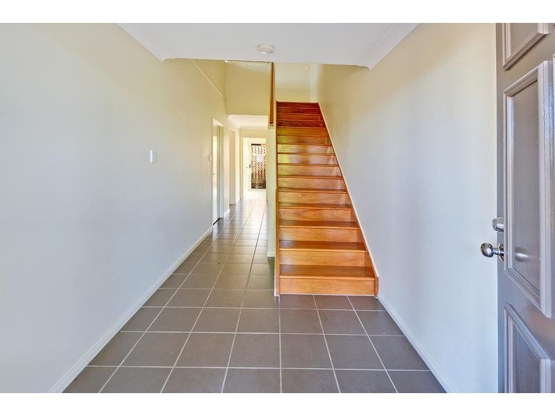 1 & 2/ 46 Liekefett Way, Little Mountain QLD 4551