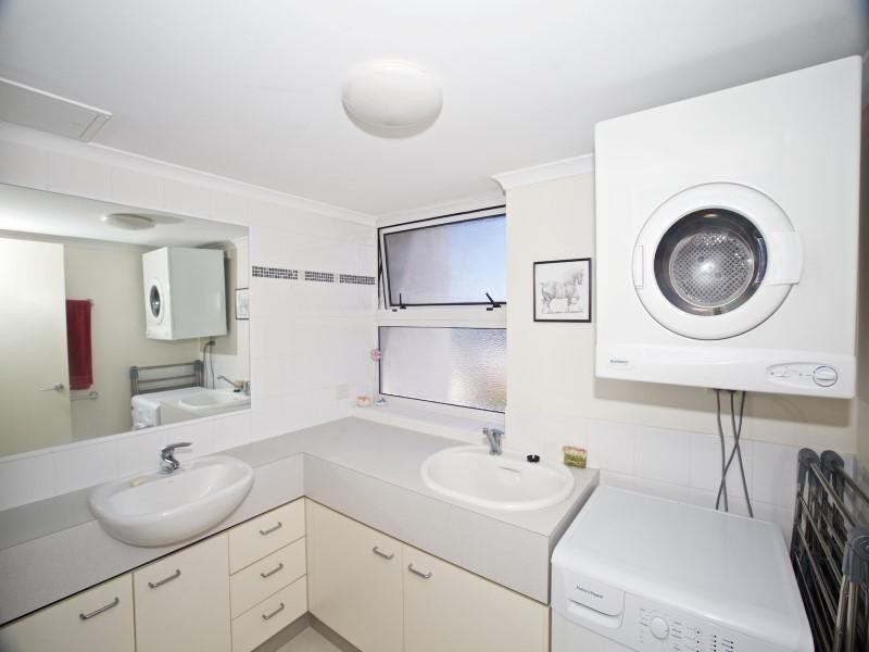 17/ 5 Canberra Terrace, Kings Beach QLD 4551
