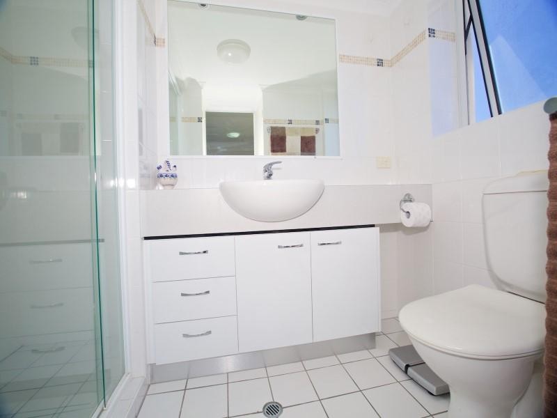 17/ 5 Canberra Terrace, Kings Beach QLD 4551