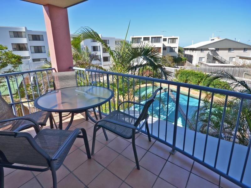 2/ 13 Orvieto Terrace, Kings Beach QLD 4551