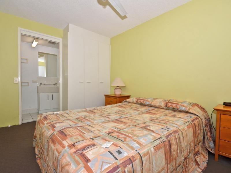 2/ 13 Orvieto Terrace, Kings Beach QLD 4551