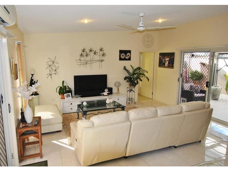 11 Lindesay Street, Caloundra West QLD 4551