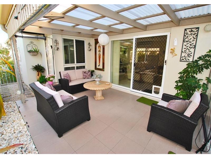 11 Lindesay Street, Caloundra West QLD 4551