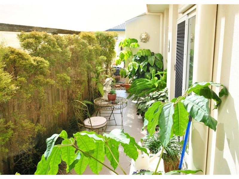 11 Lindesay Street, Caloundra West QLD 4551