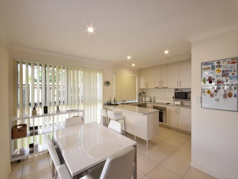 4/ 4 Lindesay Street, Caloundra West QLD 4551