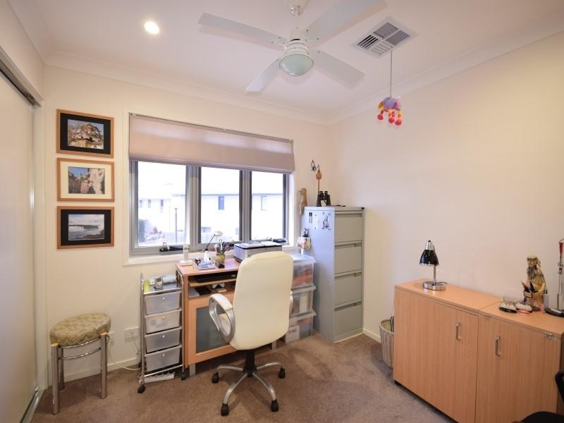 4/ 4 Lindesay Street, Caloundra West QLD 4551