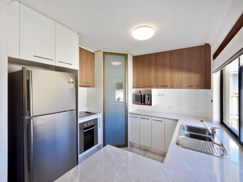 8/ 4 Lindesay Street, Caloundra West QLD 4551