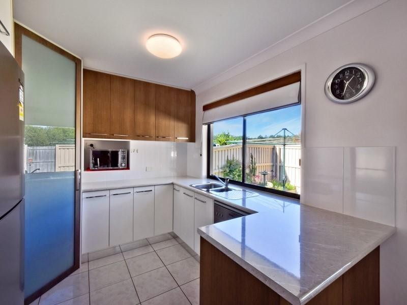 8/ 4 Lindesay Street, Caloundra West QLD 4551