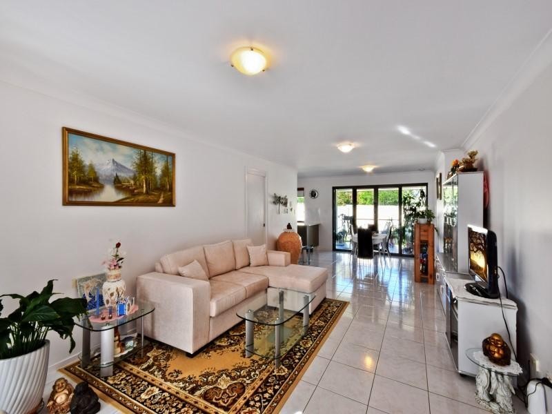 8/ 4 Lindesay Street, Caloundra West QLD 4551